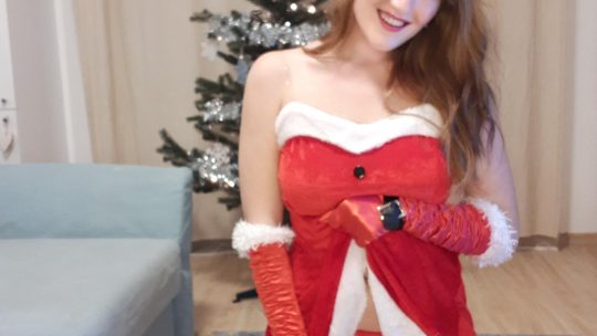 Busty JanetJamesonn is so sexy for Cristmas - #4