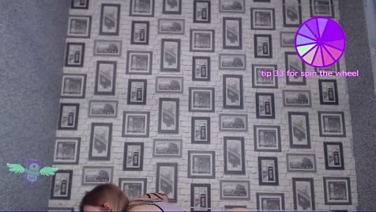 Screenshot of AliceReeve's live webcam on April 30, 2023 - #8