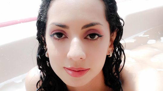 MoniqueCurlz Seduces in Suds-Filled Steam Room Show - #2