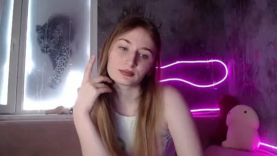 Sexcam Live Screenshots of AliceReeve on April 17, 2024 - #1