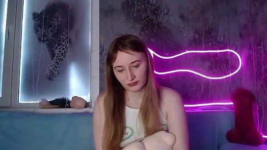 Sexcam Live Screenshots of AliceReeve on April 17, 2024 - #28