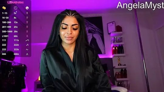 Screenshot of AngelaMyst's live webcam on October 30, 2024 - #21