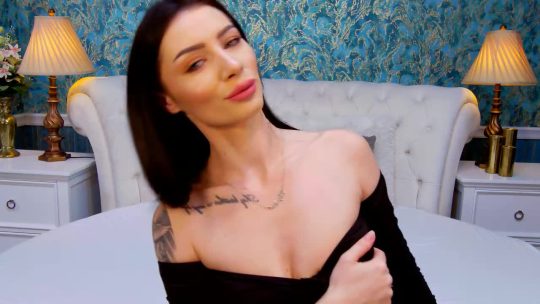 Cam girl AngieShaen steams up your screen cover image