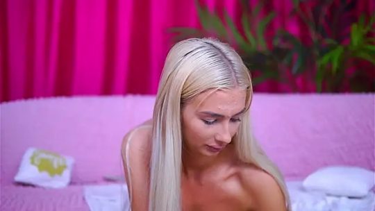 LeilaaBunny's latest Webcam Live Show Screenshots on May 4, 2025 - #12